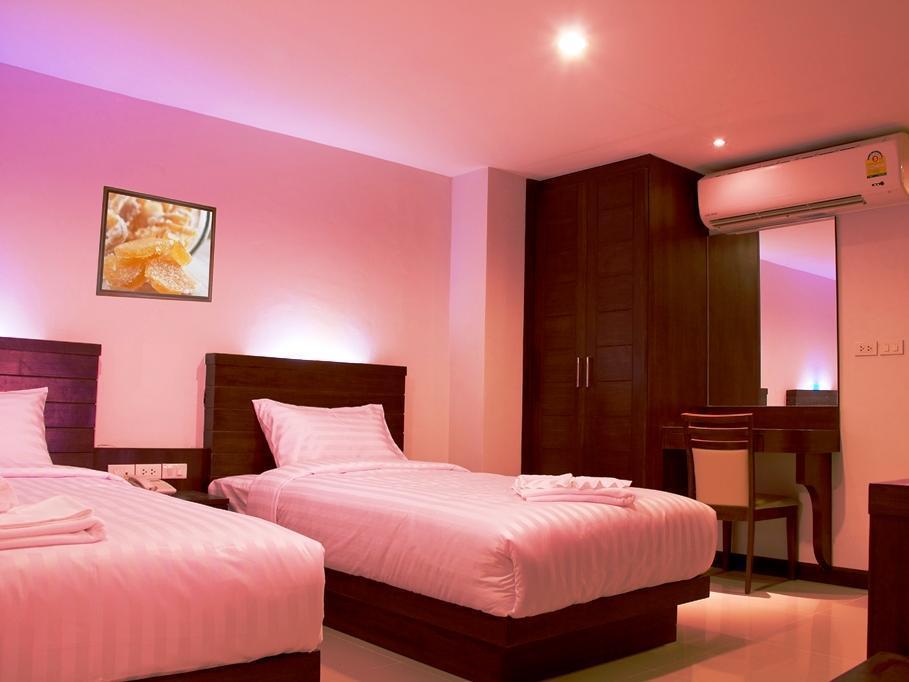 Patong Oyo 373 Mc Ginger House酒店 外观 照片